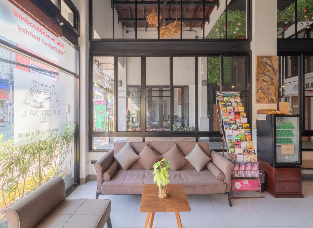 The Old City Wall Inn Chiang Mai Exterior foto